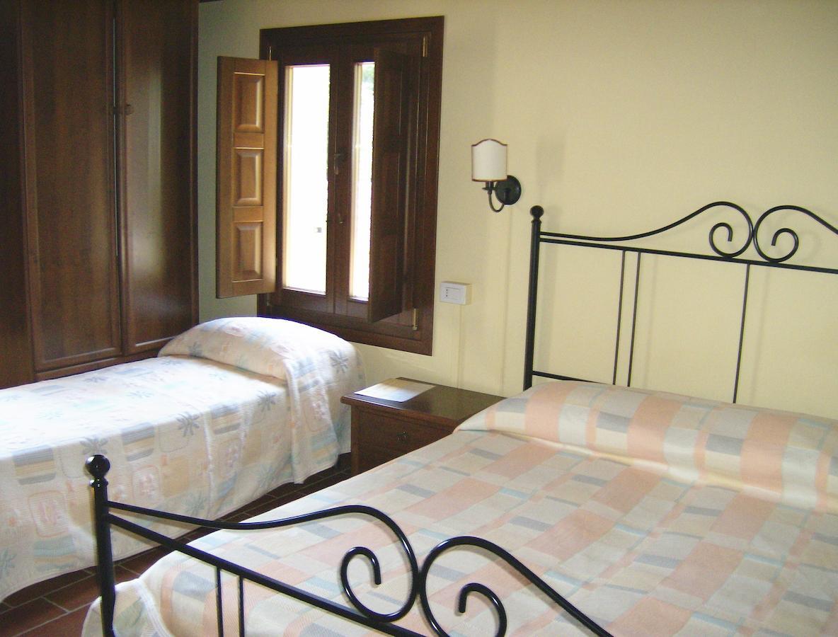 אימולה Agriturismo La Marletta חדר תמונה